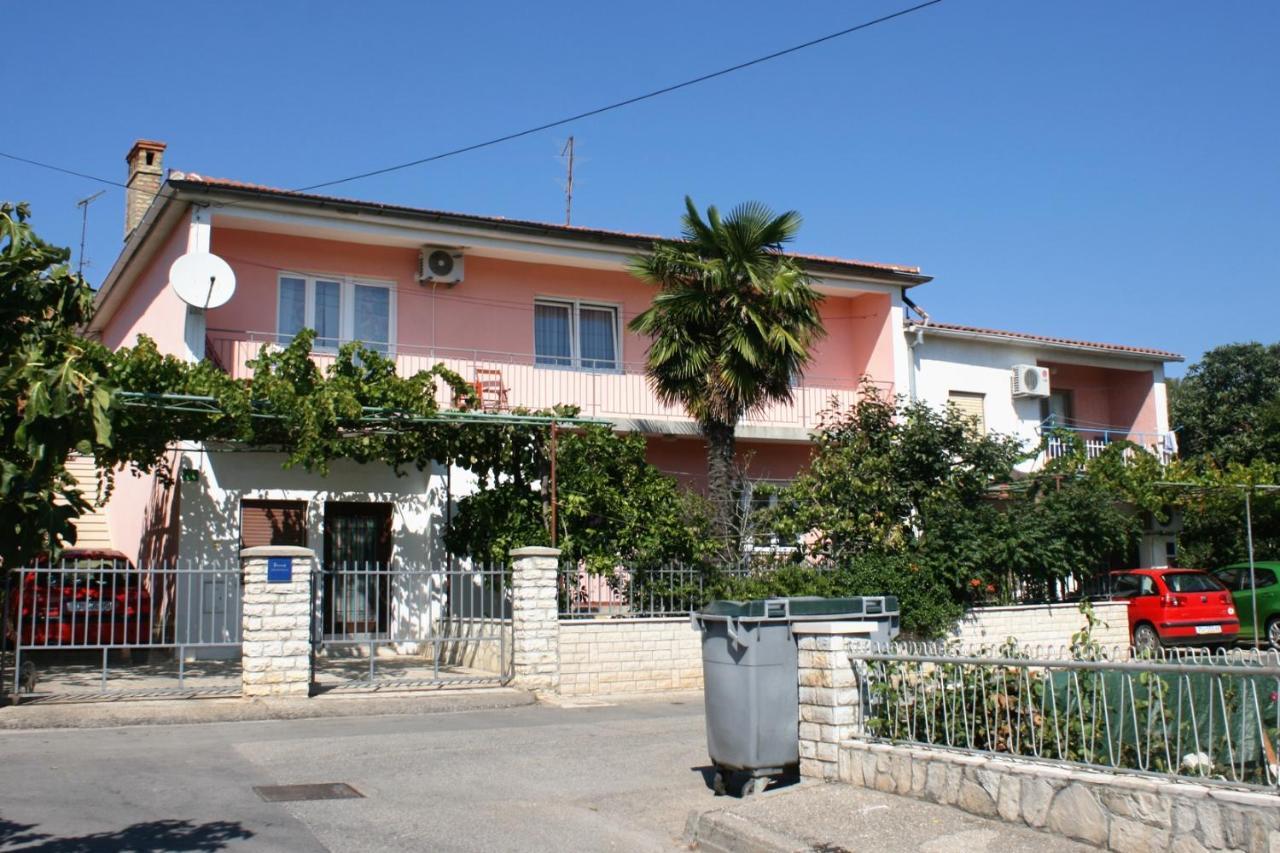 Apartments With A Parking Space Pula - 6985 Bagian luar foto